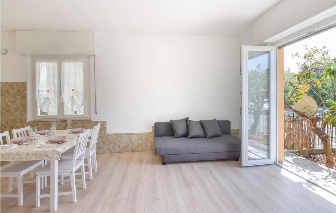 Amazing Apartment In Rapallo With Kitchen Bagian luar foto