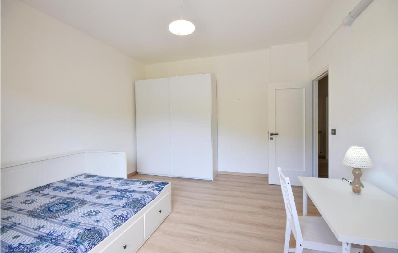 Amazing Apartment In Rapallo With Kitchen Bagian luar foto