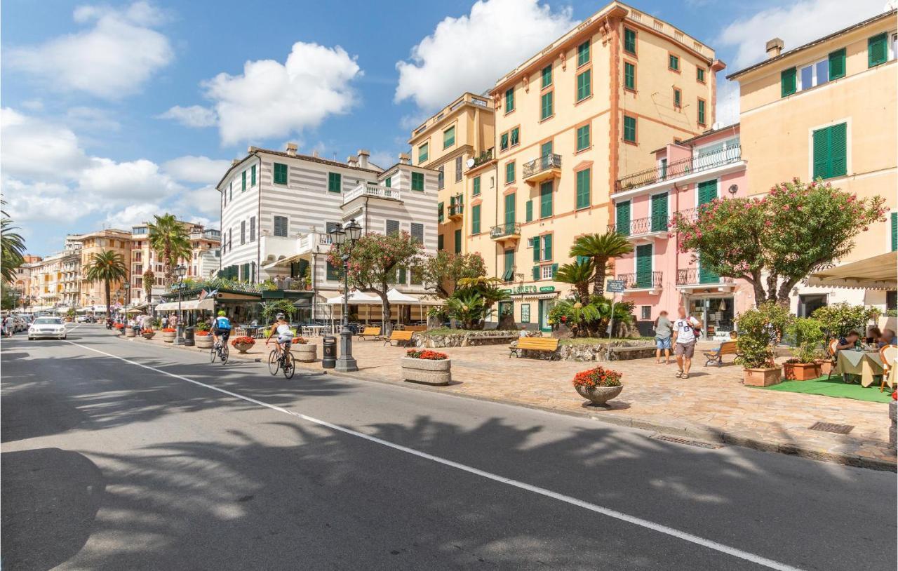 Amazing Apartment In Rapallo With Kitchen Bagian luar foto