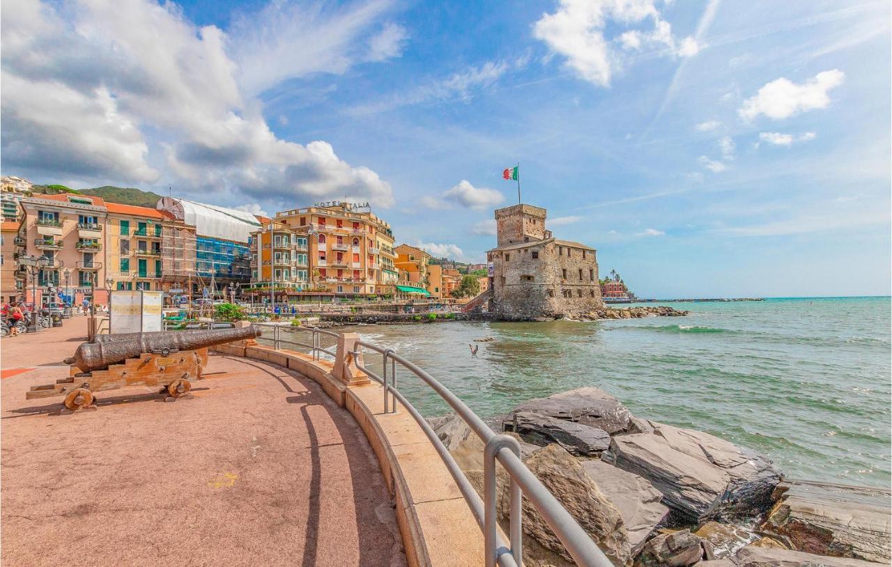 Amazing Apartment In Rapallo With Kitchen Bagian luar foto